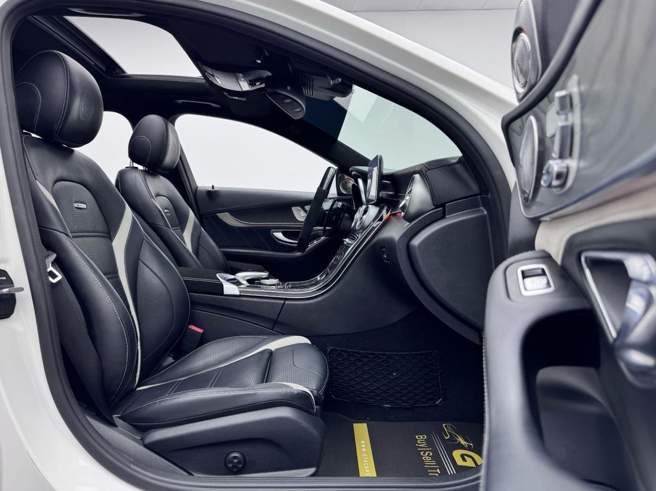 Mercedes-Benz C 63S AMG 2017 Mercedes Benz C 63s AMG, Very Low Km, Excellent Condition, Japanese