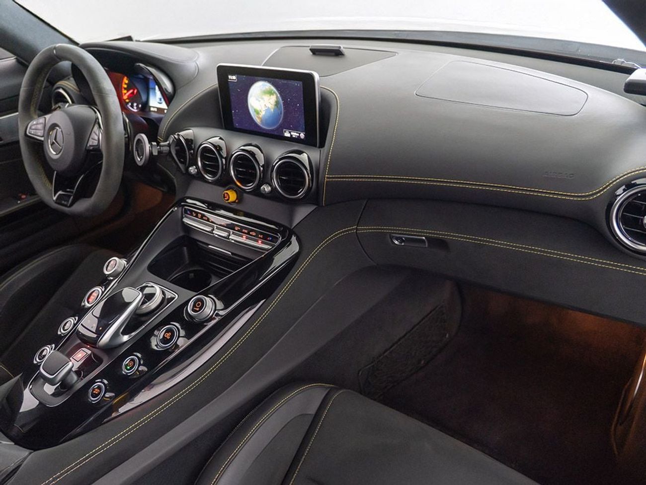 Mercedes-Benz AMG GTR 2018 Mercedes-Benz AMG GTR / 5B Japanese Import