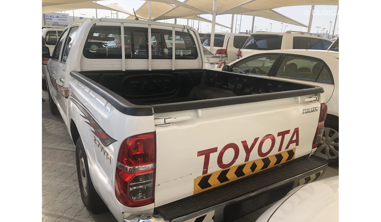 Toyota Hilux Toyota Hilux pick up 4x2, Full automatic.