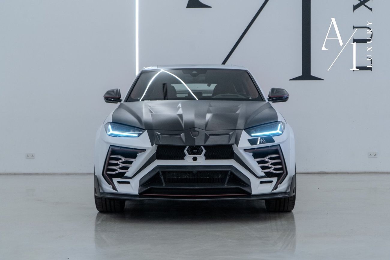 لامبورغيني اوروس 2022 Lamborghini Urus, Two-Tone, MANSORY Kit, Excellent Condition, CarbonFibre Package, GCC Spec