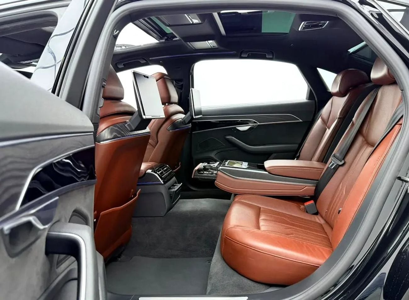 Audi A8 A8L 60 TFSI Quattro, Warranty, Full Service History, Fully Loaded, GCC