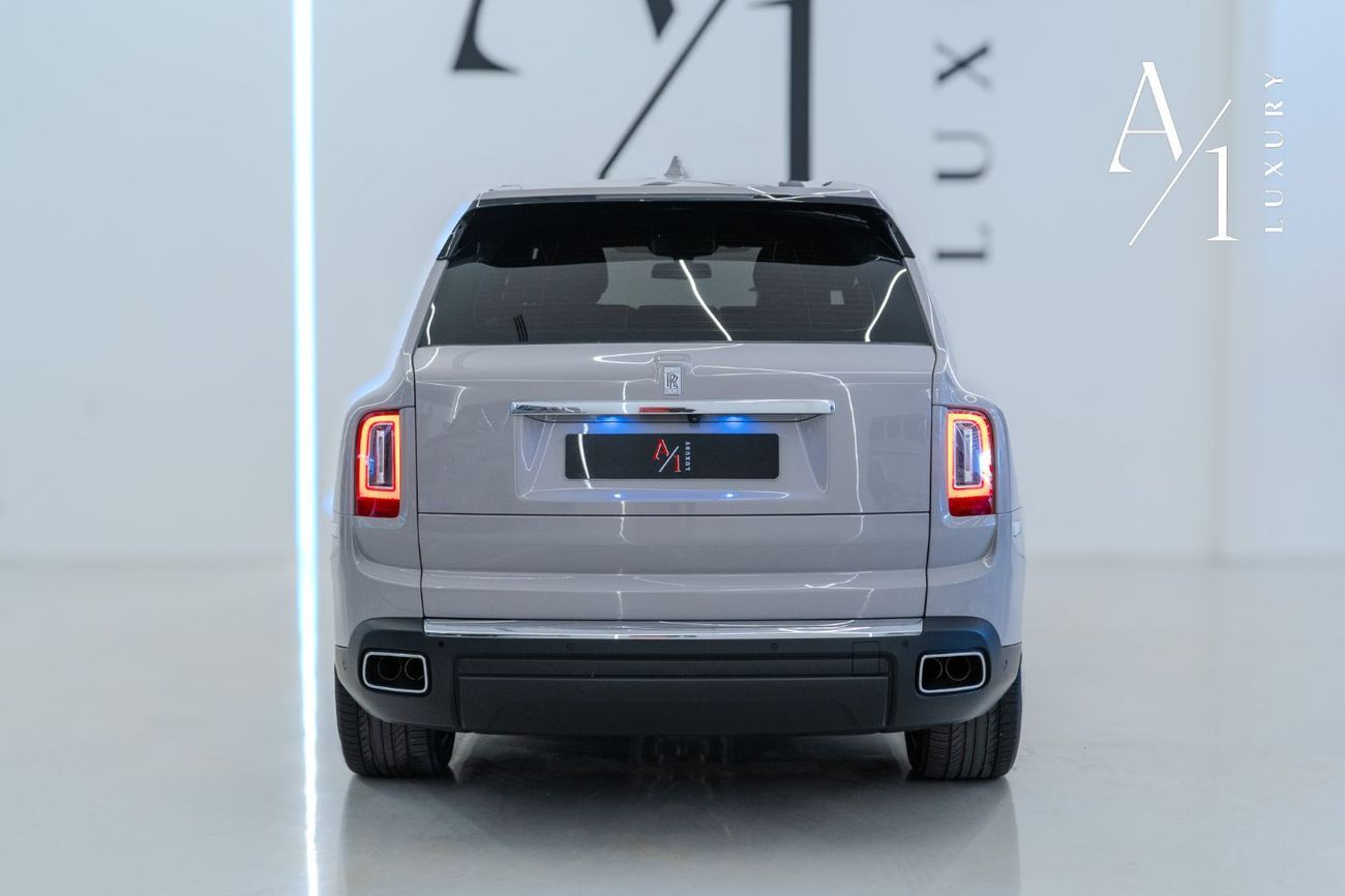 رولز رويس كولينان 2022 Rolls Royce Cullinan, 2026 Rolls Royce Warranty + Service Pack, Fully Loaded, Very Low Kms, GCC