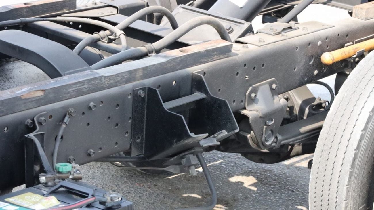 Mitsubishi Canter Van 