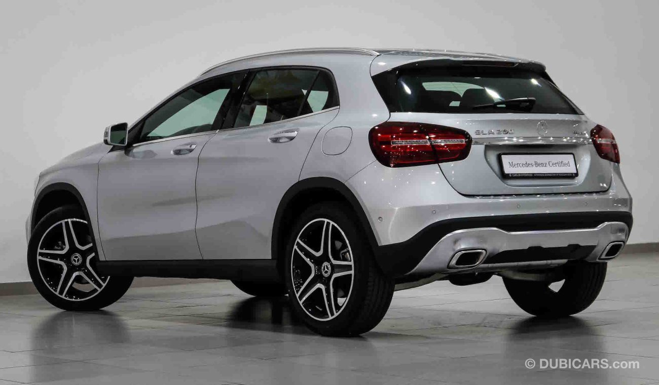 مرسيدس بنز GLA 250 4MATIC مع الضمان حتى 05/07/2022