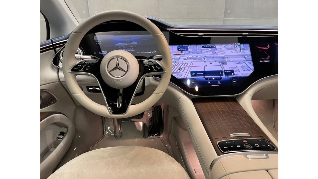 Mercedes-Benz EQS 580 Premium + Mercedes EQS 580 First Edition. GCC