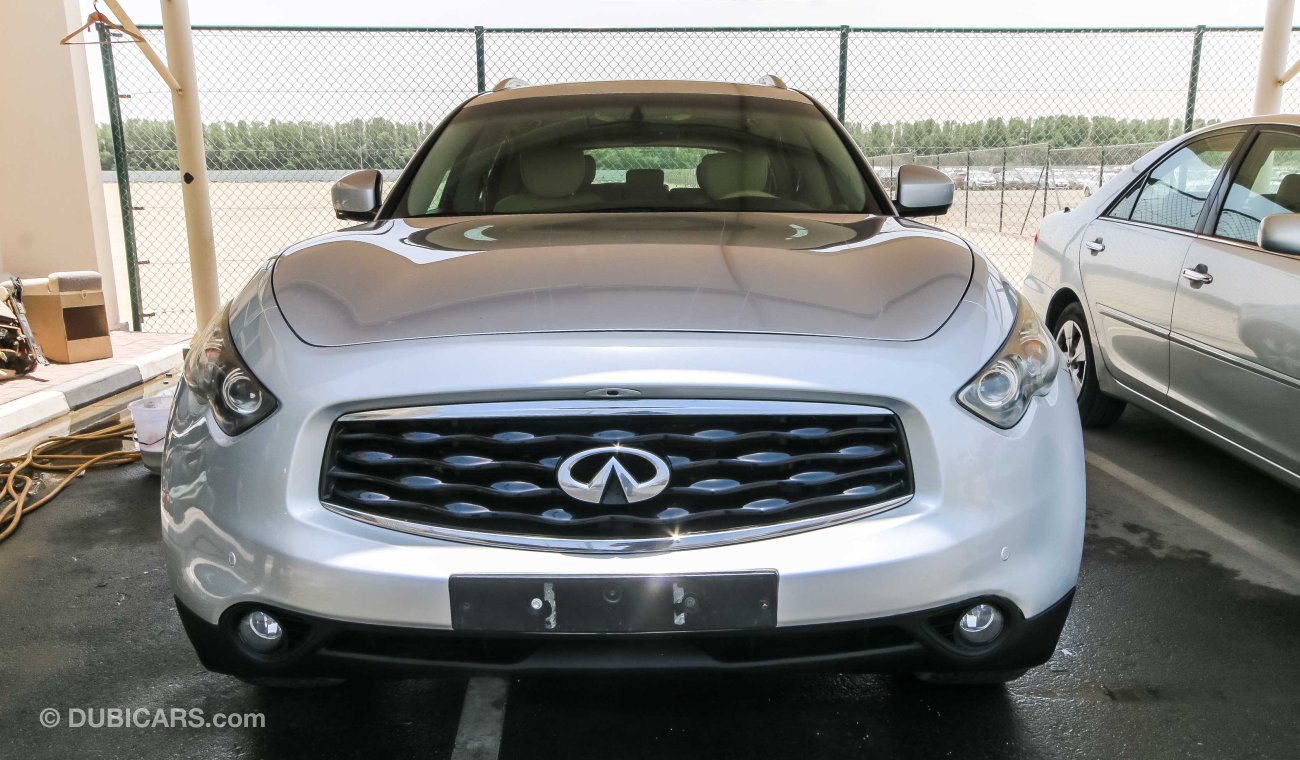 Infiniti FX35