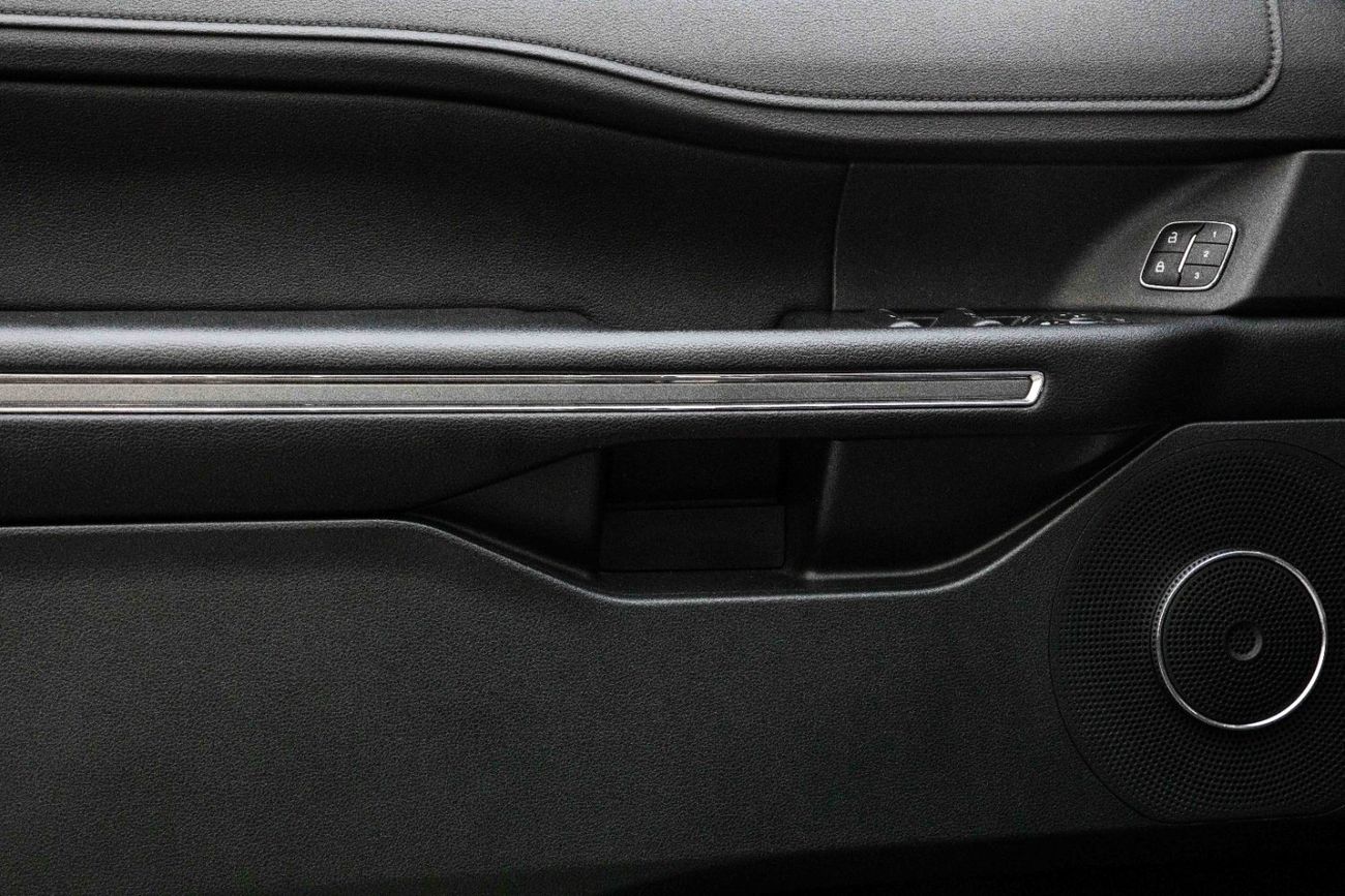 Ford Expedition XLT Premium | 2,840 P.M  | 0% Downpayment | Cooling Seats | Ford Warranty + Service Contract!