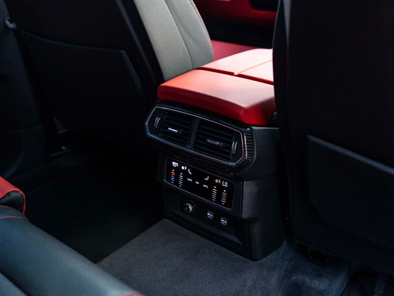 Lamborghini Urus STD 4.0T V8