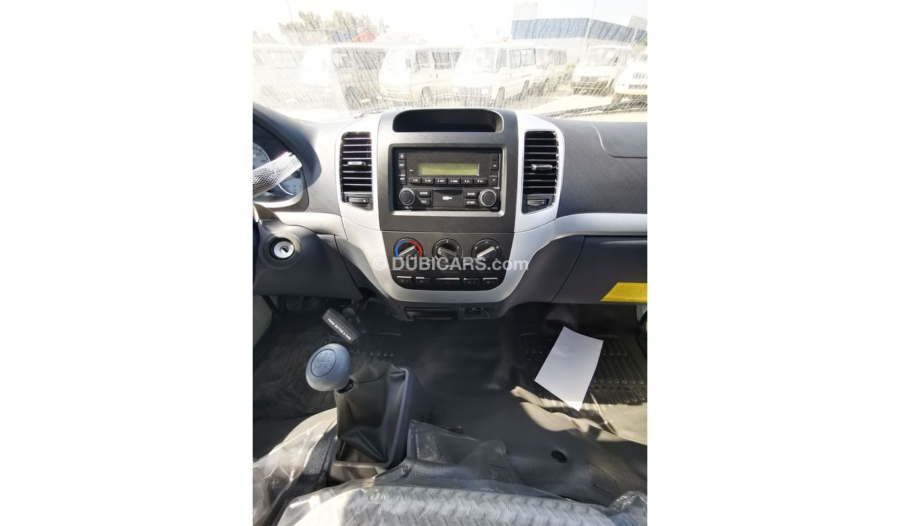 غولدن دراغون XML6502E 2.2L, M/T, 15' Tyre, Key Start, Xenon Headlight, CODE-GDW20