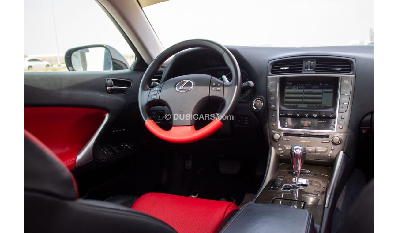 Lexus IS250 Lexus lS 250  Model: 2010  Price: 28,000 dirhams  Mileage: 127000 km  Imported from America, full op