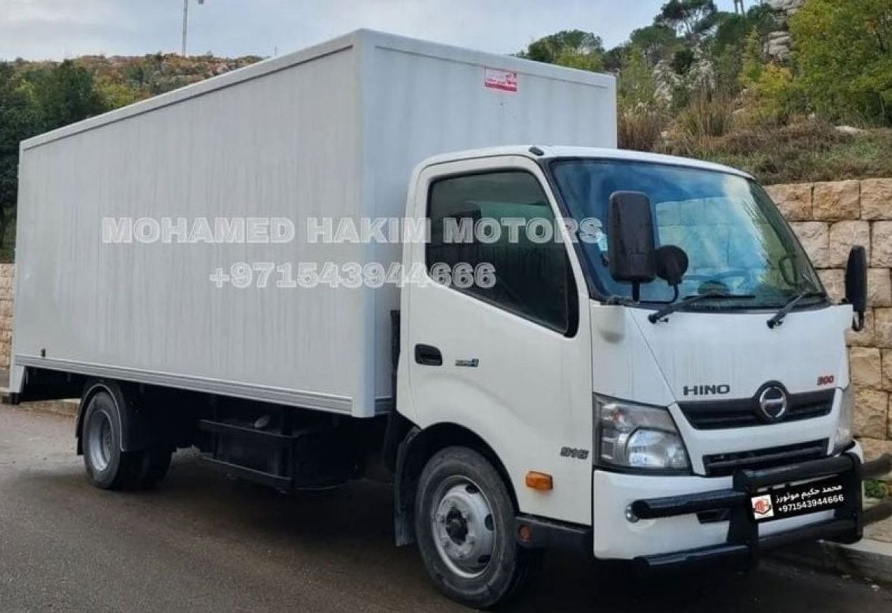 Hino 300 2023 Hino 916 with Cargo box 6.1T Diesel Manual Transmission