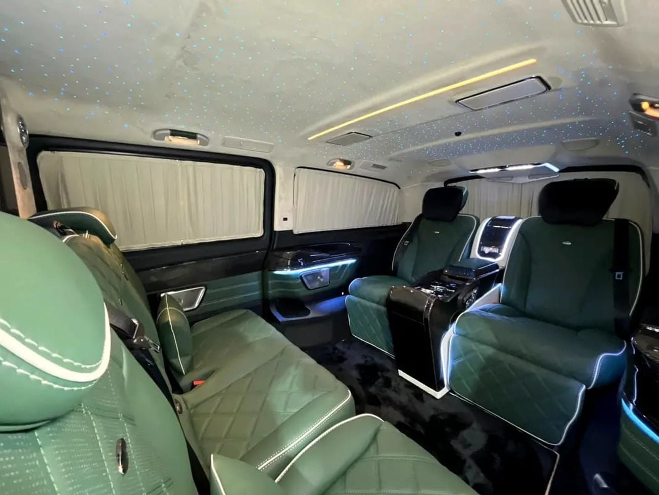 مرسيدس بنز V 300 NEW ARRIVAL 2026 MODEL VIP MERCEDES GCC V300 with ADDITIONAL REAR AC - 2 Years Warranty by VLINE