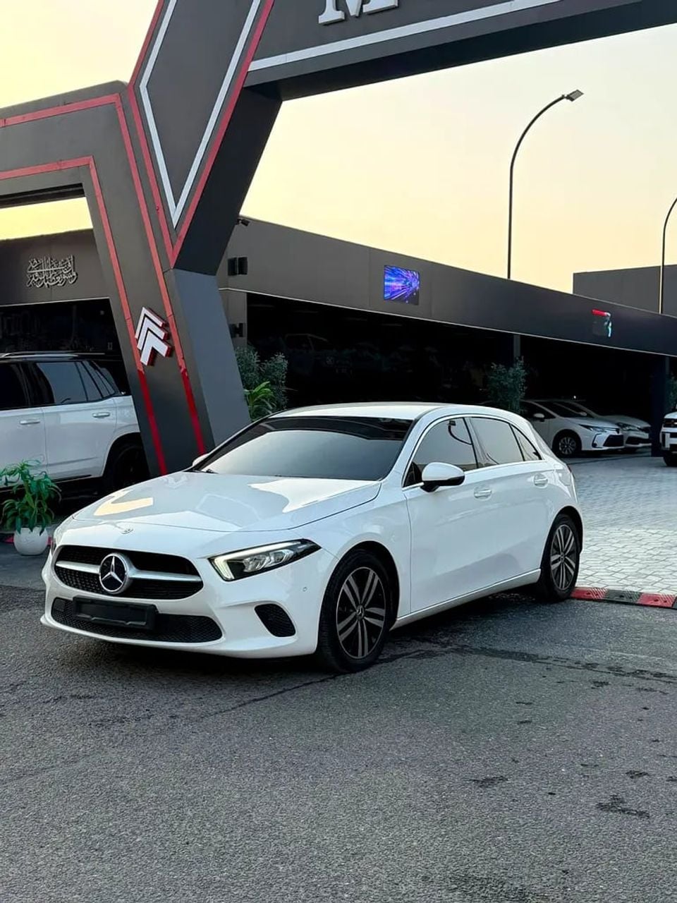 Mercedes-Benz A220 STANDARD