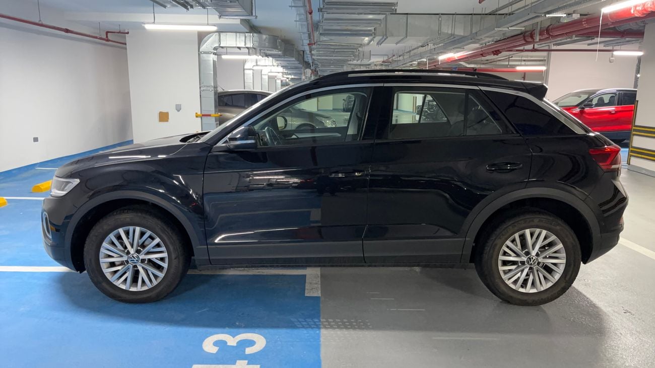 Volkswagen T-ROC LIFE 2024 LIFE | AED 931/Month | 0 DP | 30 Day Return | Warranty | Service History