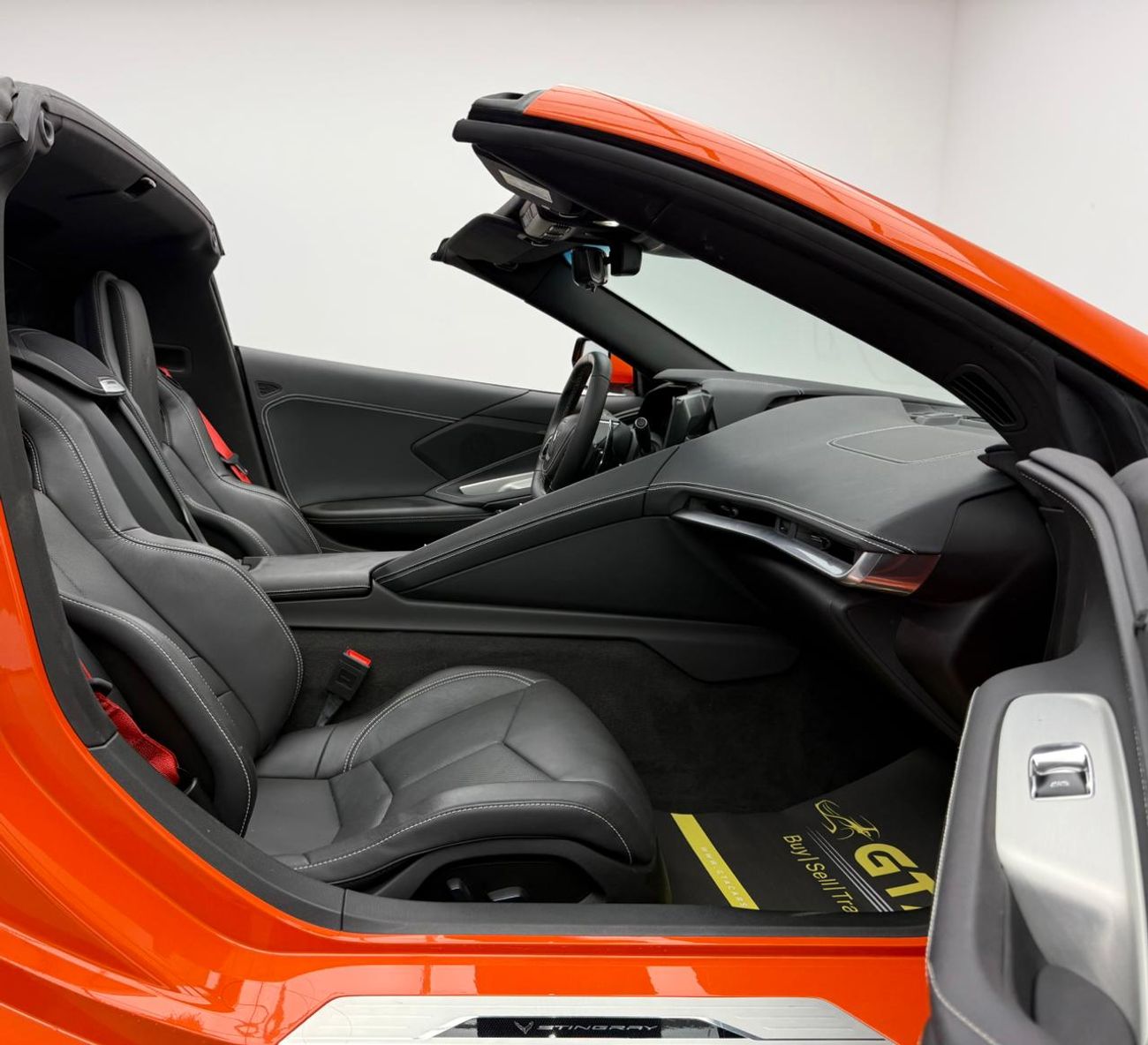 شيفروليه كورفت 2LT 6.2L (495 HP) Convertible 2025 Chevrolet Corvette Stingray ,Agency Warranty+Service Contract+Ser