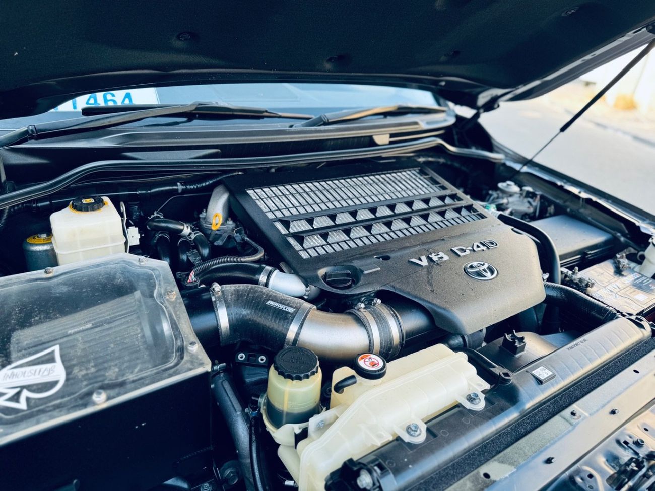 تويوتا لاند كروزر Toyota Land Cruiser Sahara upgrade to 2024 RHD diesel