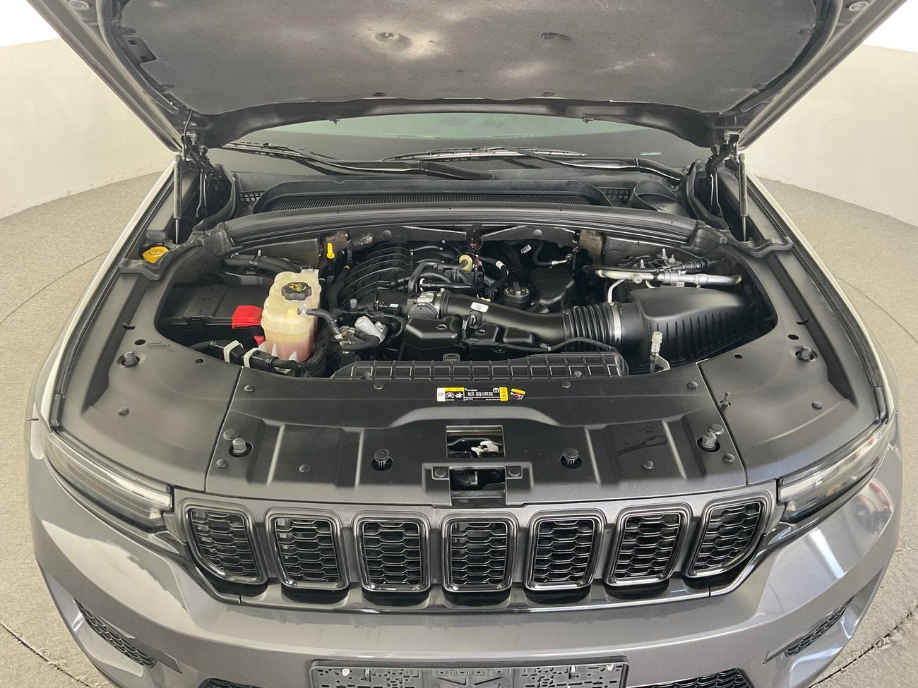 Jeep Grand Cherokee 3.6 L ALTITUDE 2 ROW 4WD AUTO | Guaranteed Warranty | 0 Down Payment