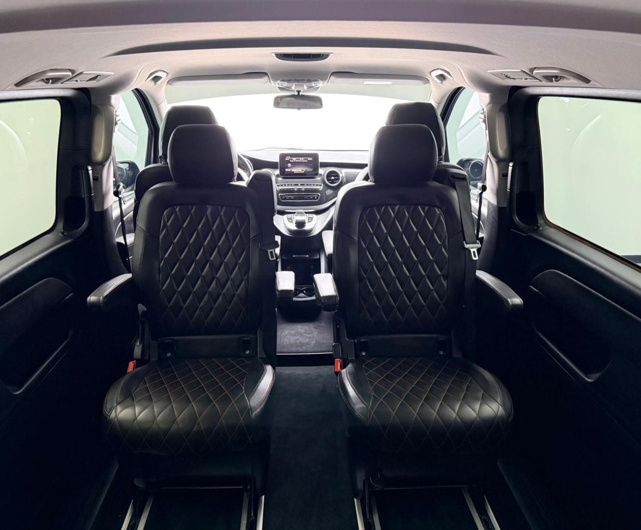 Mercedes Benz V 250 VKL 2019 Mercedes Benz V250, Warranty, Full Service History, Excellent Condition, GCC