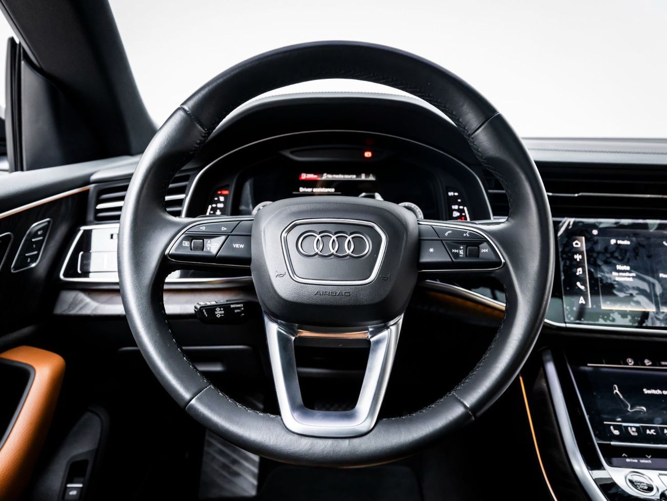 Audi Q8 55 TFSI quattro 3.0L 2021 Audi Q8 55 TFSI, 2026 Audi Warranty + Service Contract, Low KMs, GCC