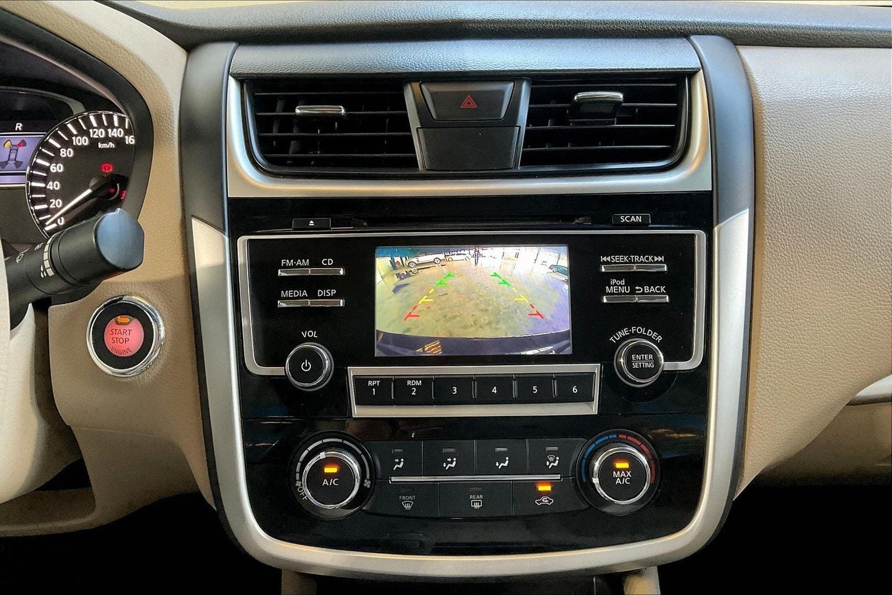 Nissan Altima SV