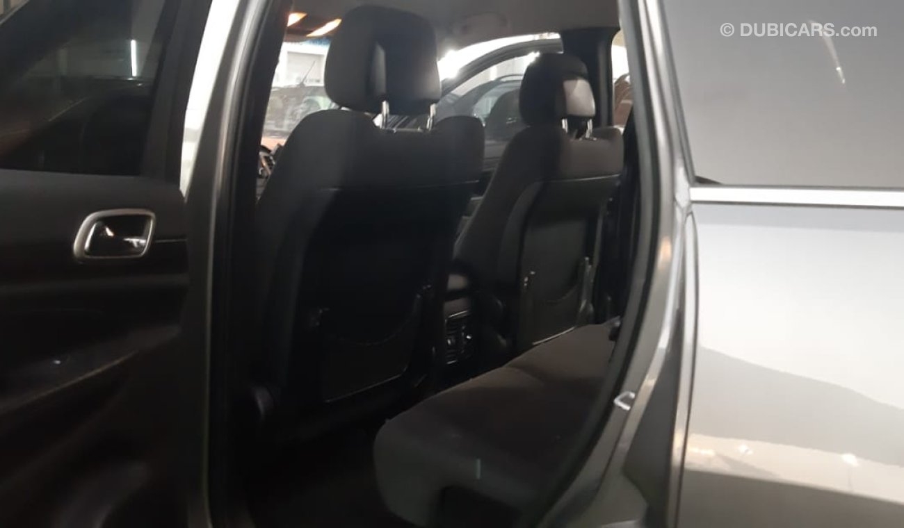 Jeep Grand Cherokee No.2 Froel cruise control electric chair leather in excellent condition, you do not need any expense