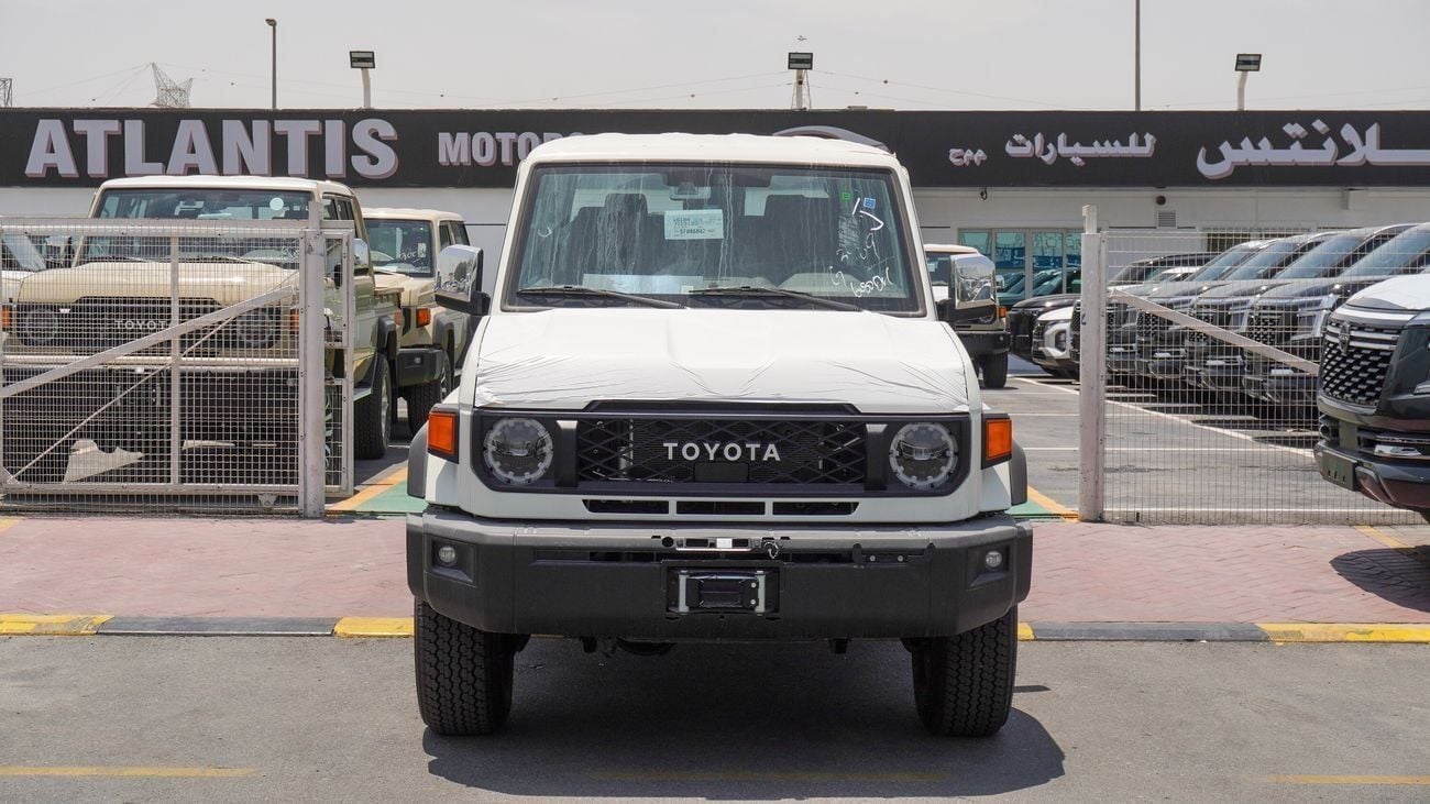 Toyota Land Cruiser 70 HT VXR 4.0L V6