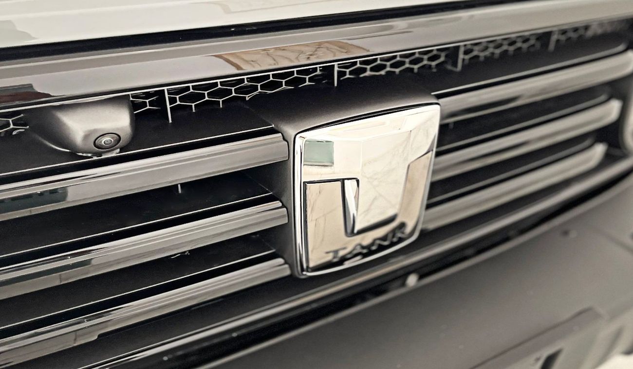 Tank 300 Challenger 2.0T 2L-4CYL 252 horsepower L4 9-speed manual transmission