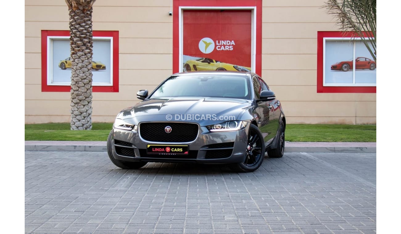 Jaguar XE