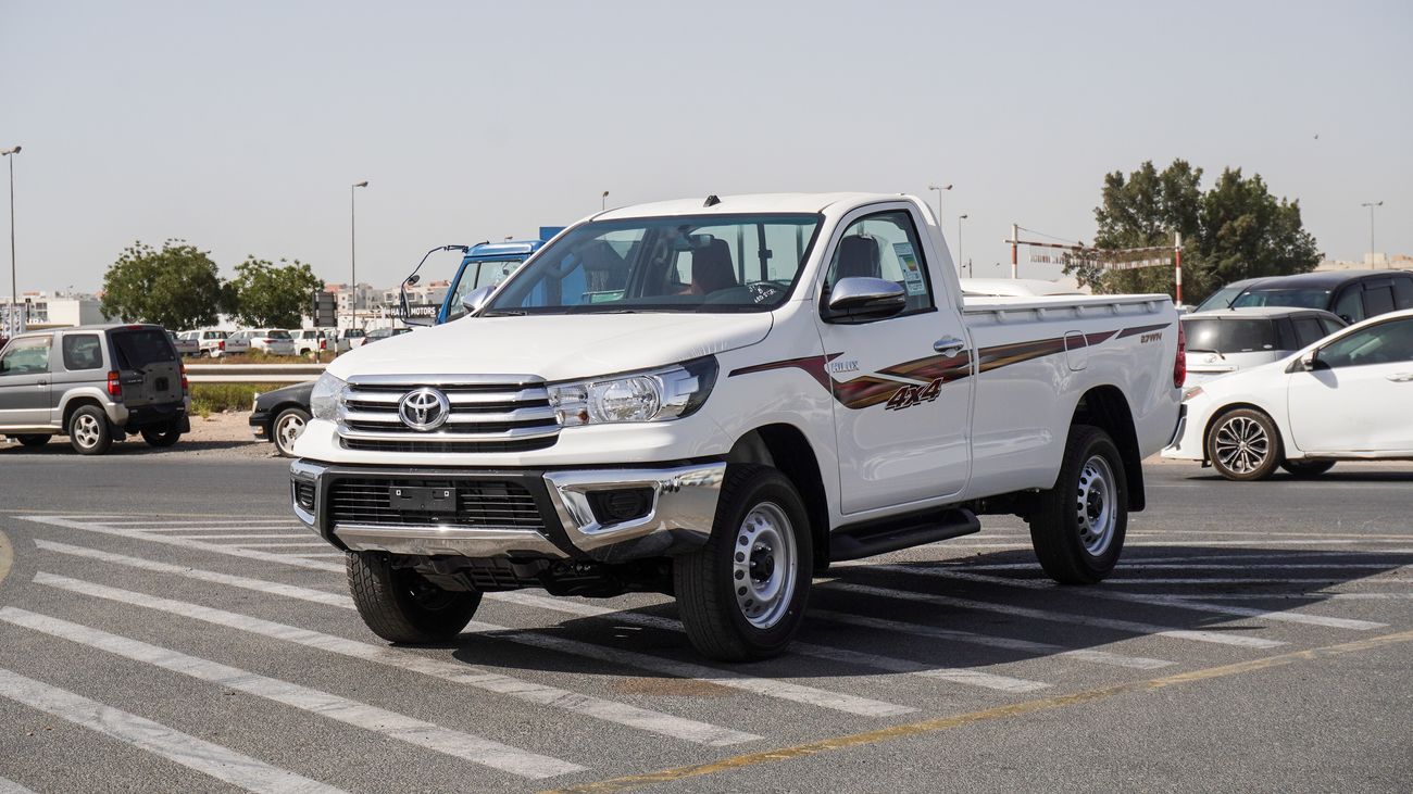 Toyota Hilux GLS 2.7L 4WD Single Cabin M/T