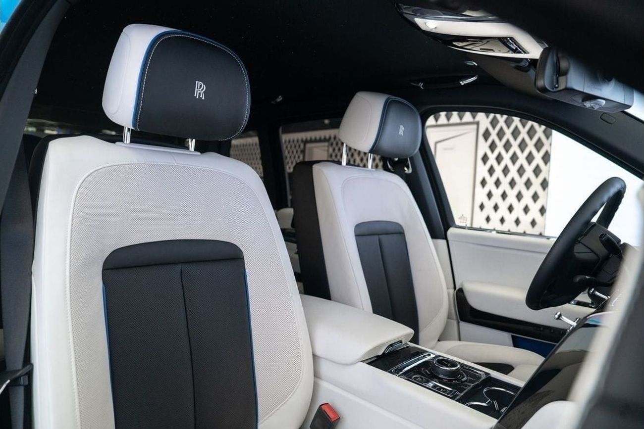 Rolls-Royce Cullinan BLACK BADGE