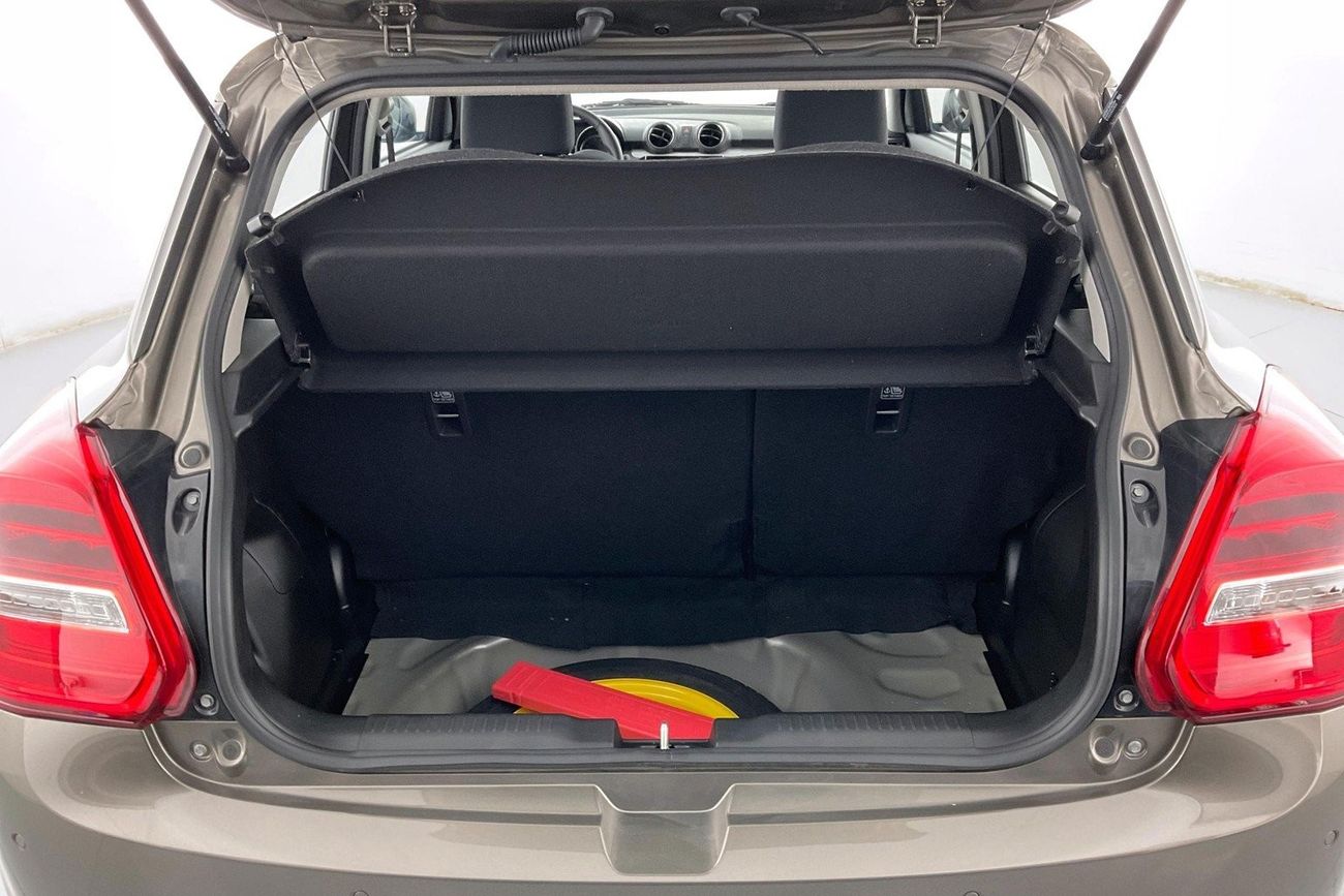 سوزوكي سويفت GLX | عرض العيد الحصري | خالية من أضرار الفيضانات