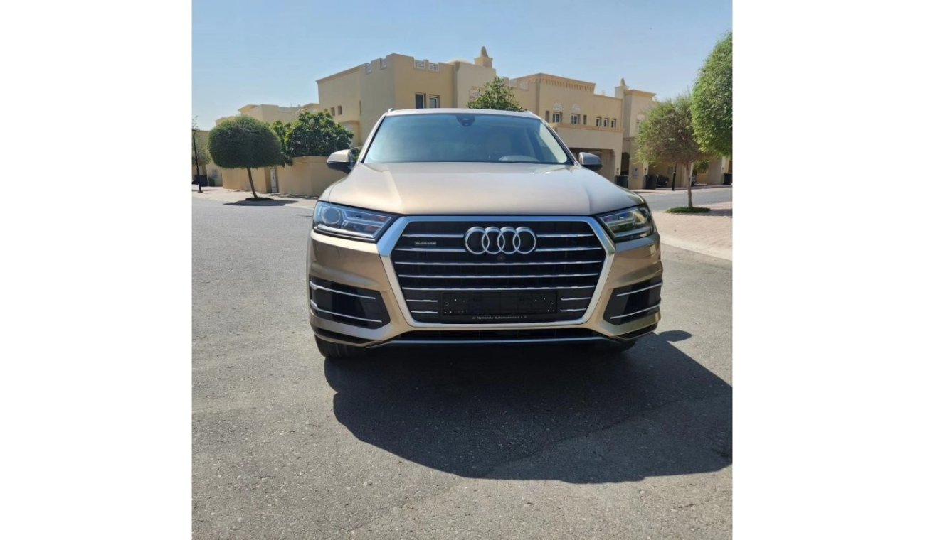 أودي Q7 45 TFSI quattro لاكجري بلس