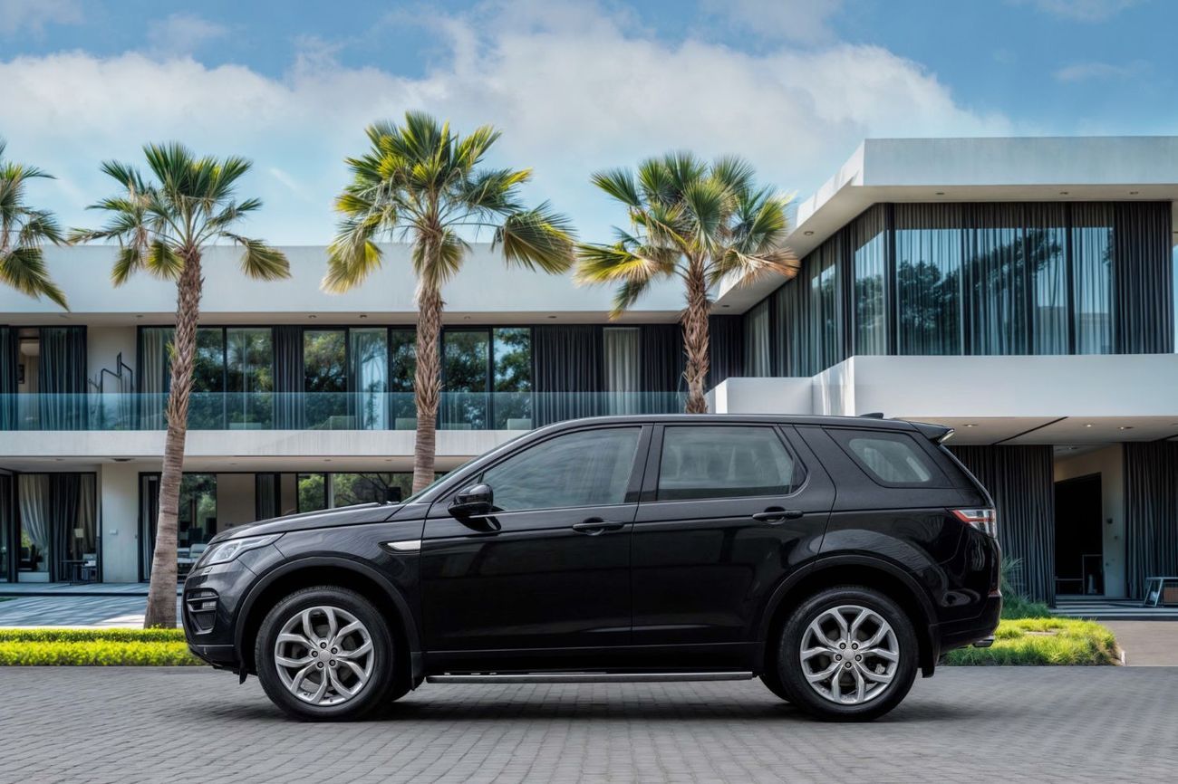 لاند روفر دسكفري | 1,662 P.M (4 Years)⁣ | 0% Downpayment | Pristine Condition!