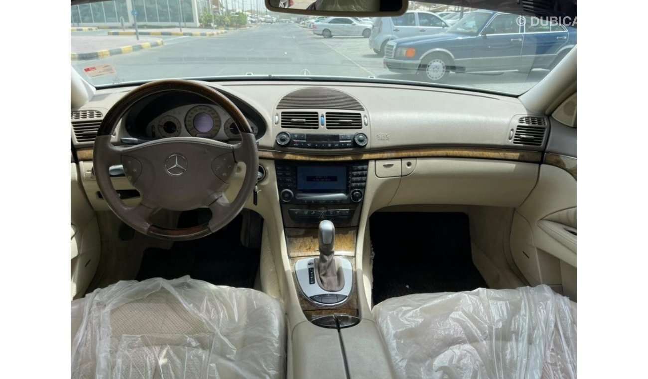 Mercedes-Benz E 550 2004 model, imported from Japan, 8 cylinders