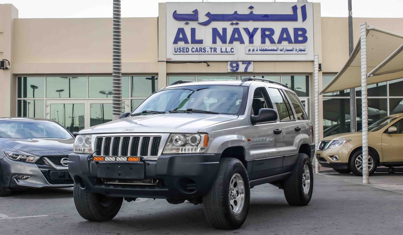 جيب جراند شيروكي 4.0 V6 4X4 Laredo