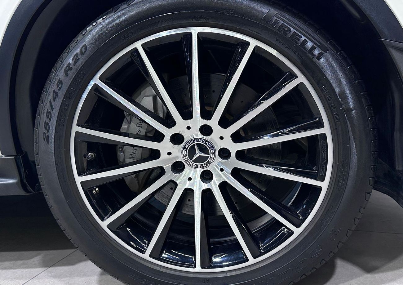 Mercedes-Benz GLC Coupe 300 Premium 2.0L