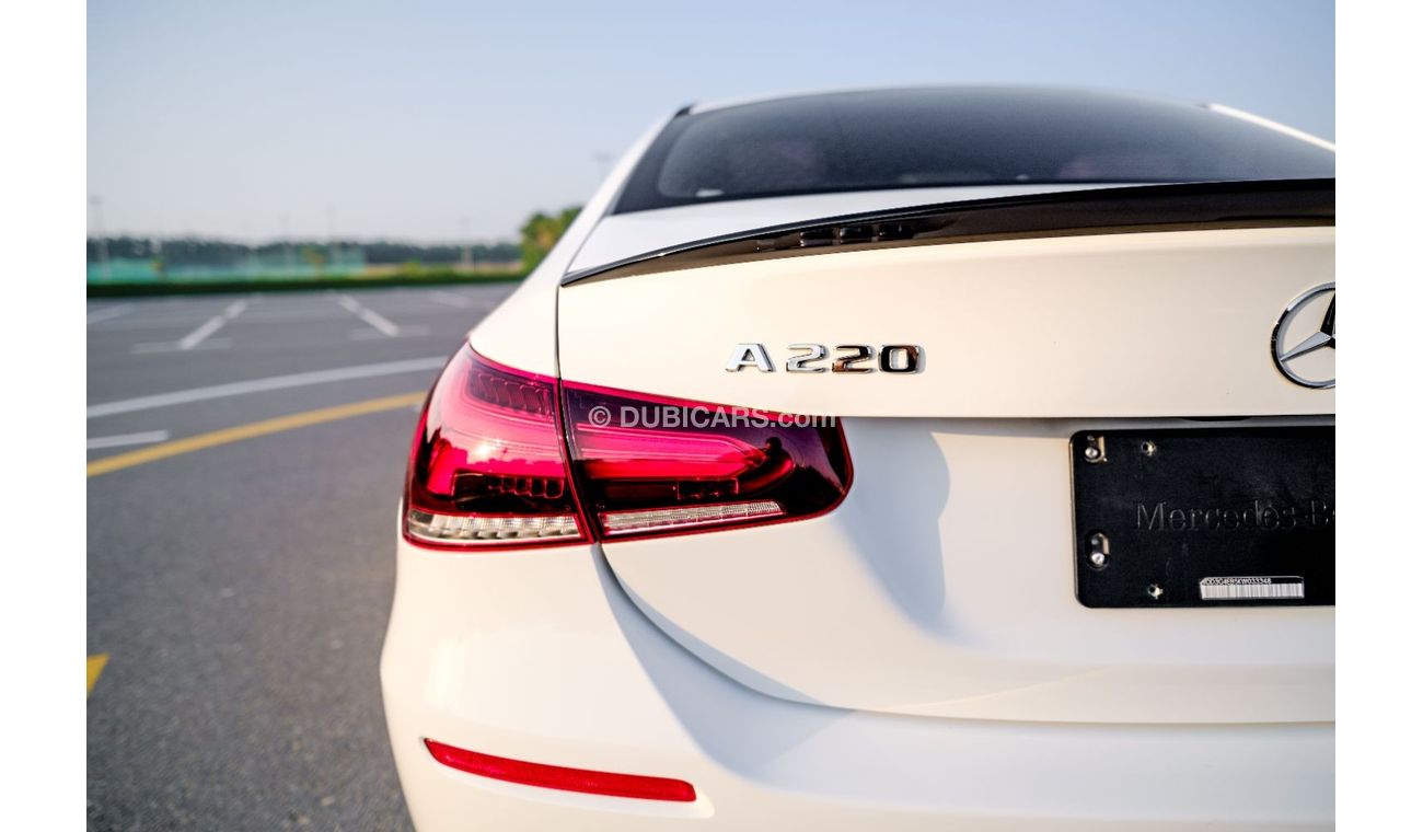 مرسيدس بنز A 220 بريميوم