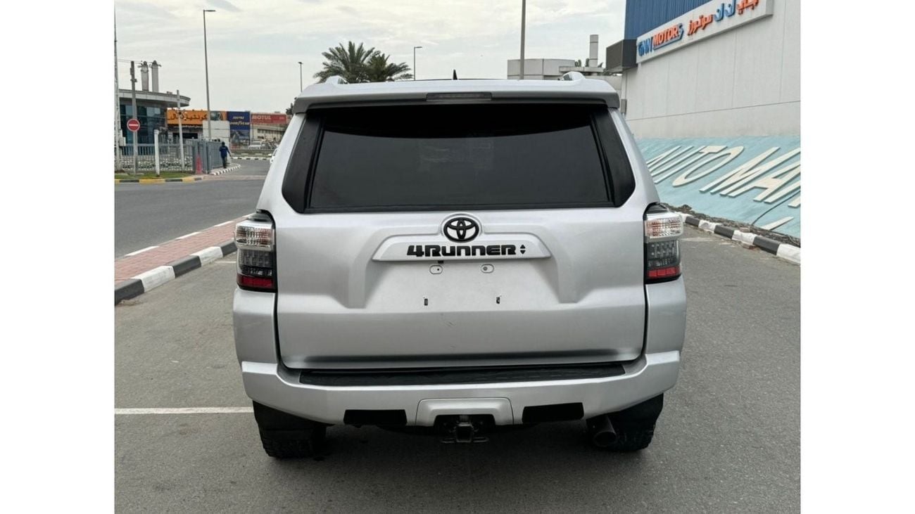 تويوتا Runner4 2021 SR5 HELLCAT KIT 7 SEATS FULL OPTION UAE PASS