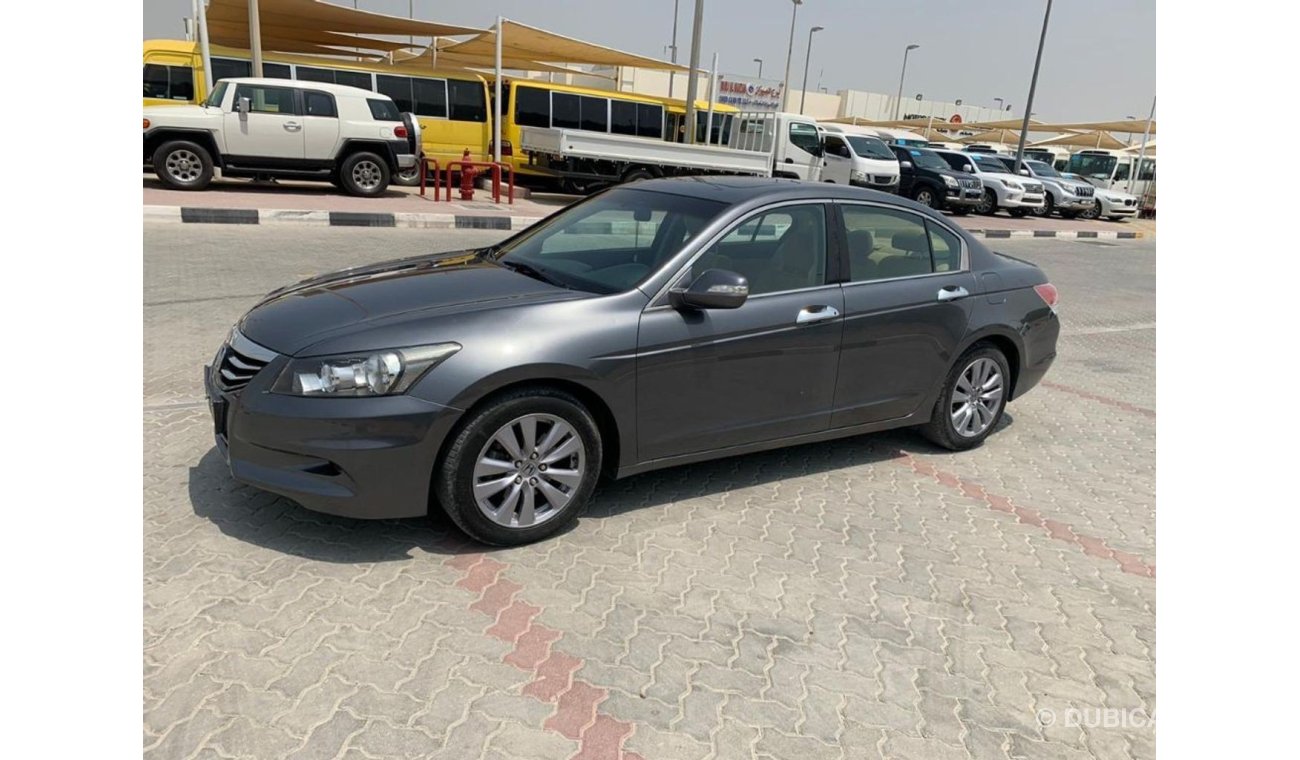 Honda Accord 2012 v4 g cc full options no 1