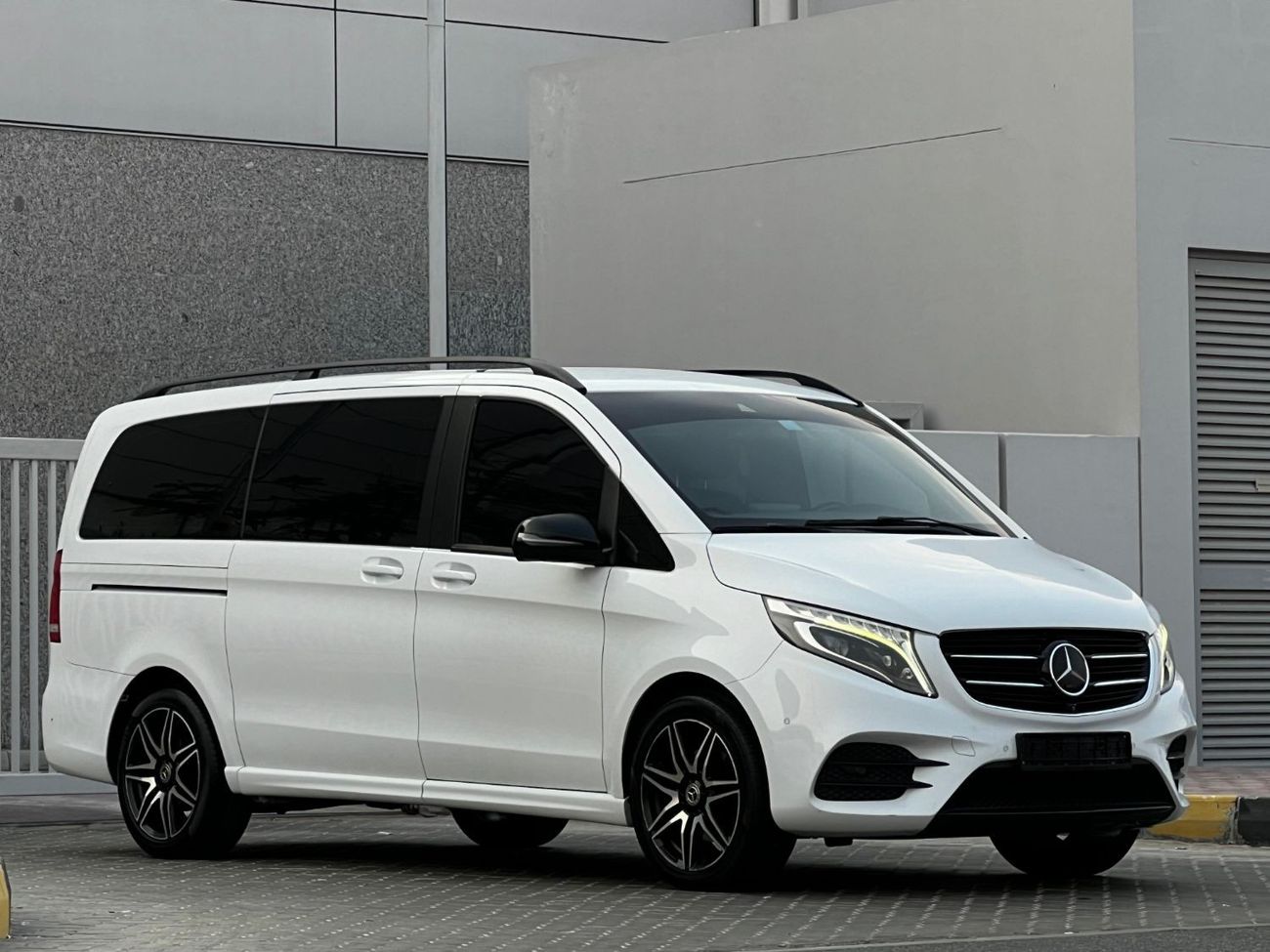 مرسيدس بنز V 250 افانتجارد