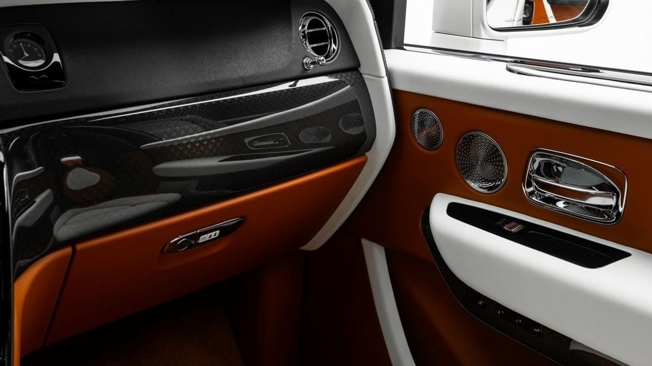 Rolls-Royce Cullinan Black Badge - 2020 - GCC Specs