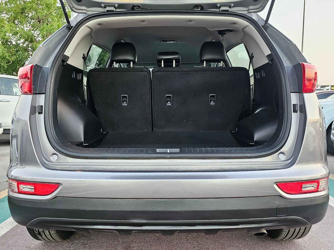 كيا سبورتيج EX/ BUTTON START/ ELECTRIC LEATHER SEATS/ DVD CAMERA/ 634 Monthly/ LOT# 92674