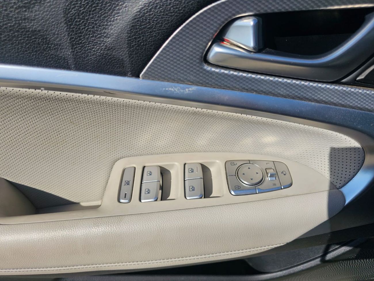 Genesis G70 Prestige 2.0L AWD