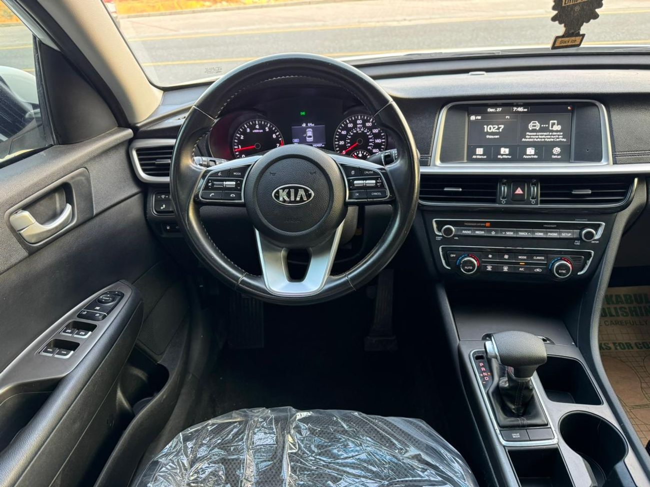 Kia Optima Si 2.4L 2.4L V4 / PANORAMIC SUNROOF / LEATHER / ROAD ASSIST / RIMS / IN PERFECT CONDITION