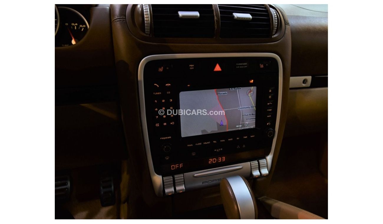 بورش كايان Porsche Cayenne TURBO 2005 Model!! in White Color! GCC Specs