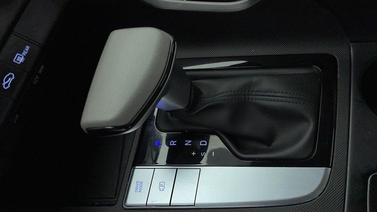 هيونداي إلانترا GL 1.6 | بدون دفعة مقدمة | اختبار قيادة مجاني للمنزل