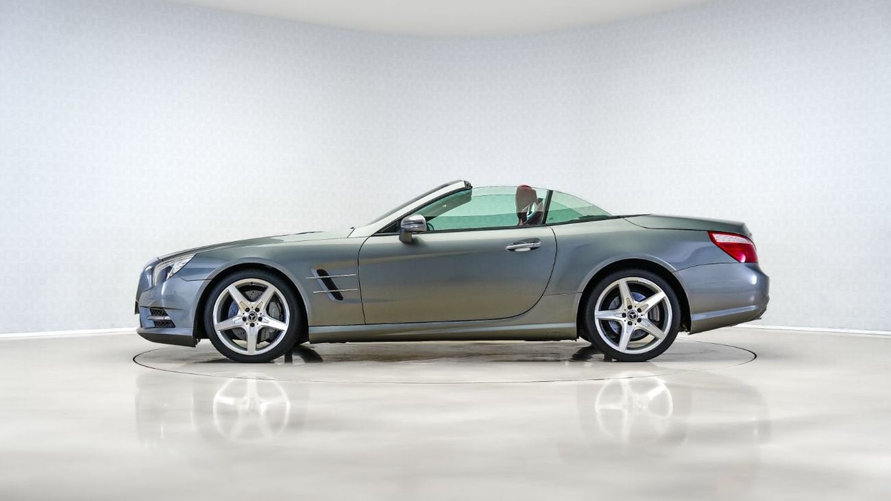 Mercedes Benz SL500 STD UAE's Very Best Example