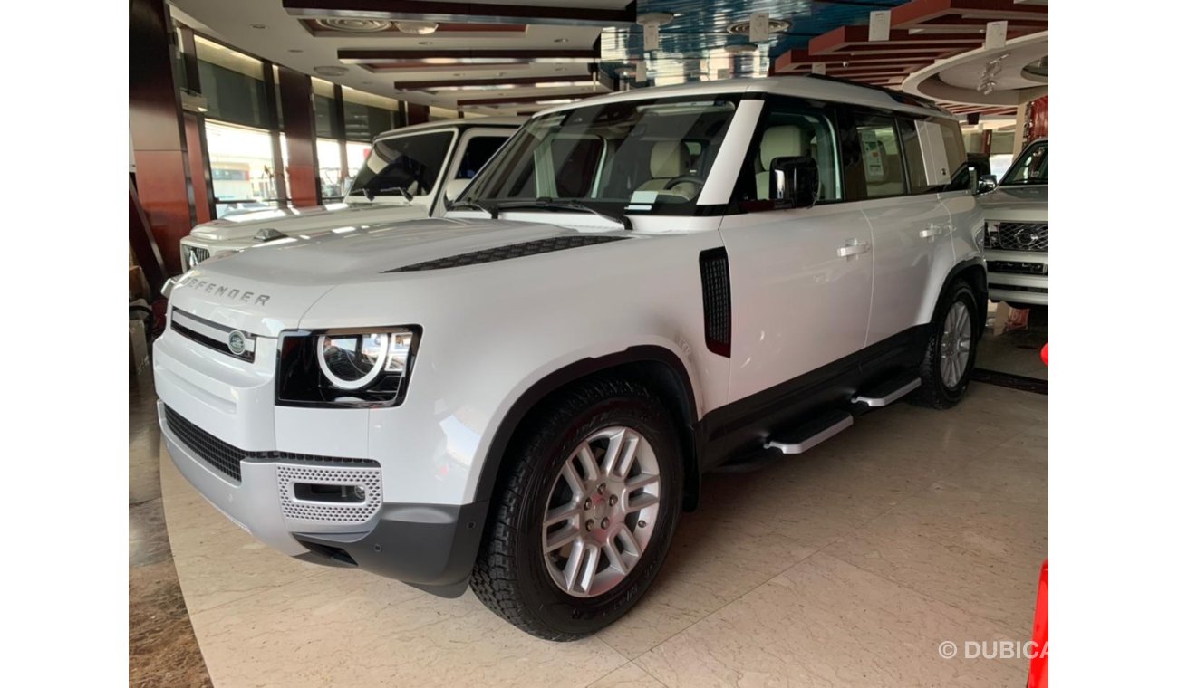 Land Rover Defender New! GCC Spec / With Warranty & Service