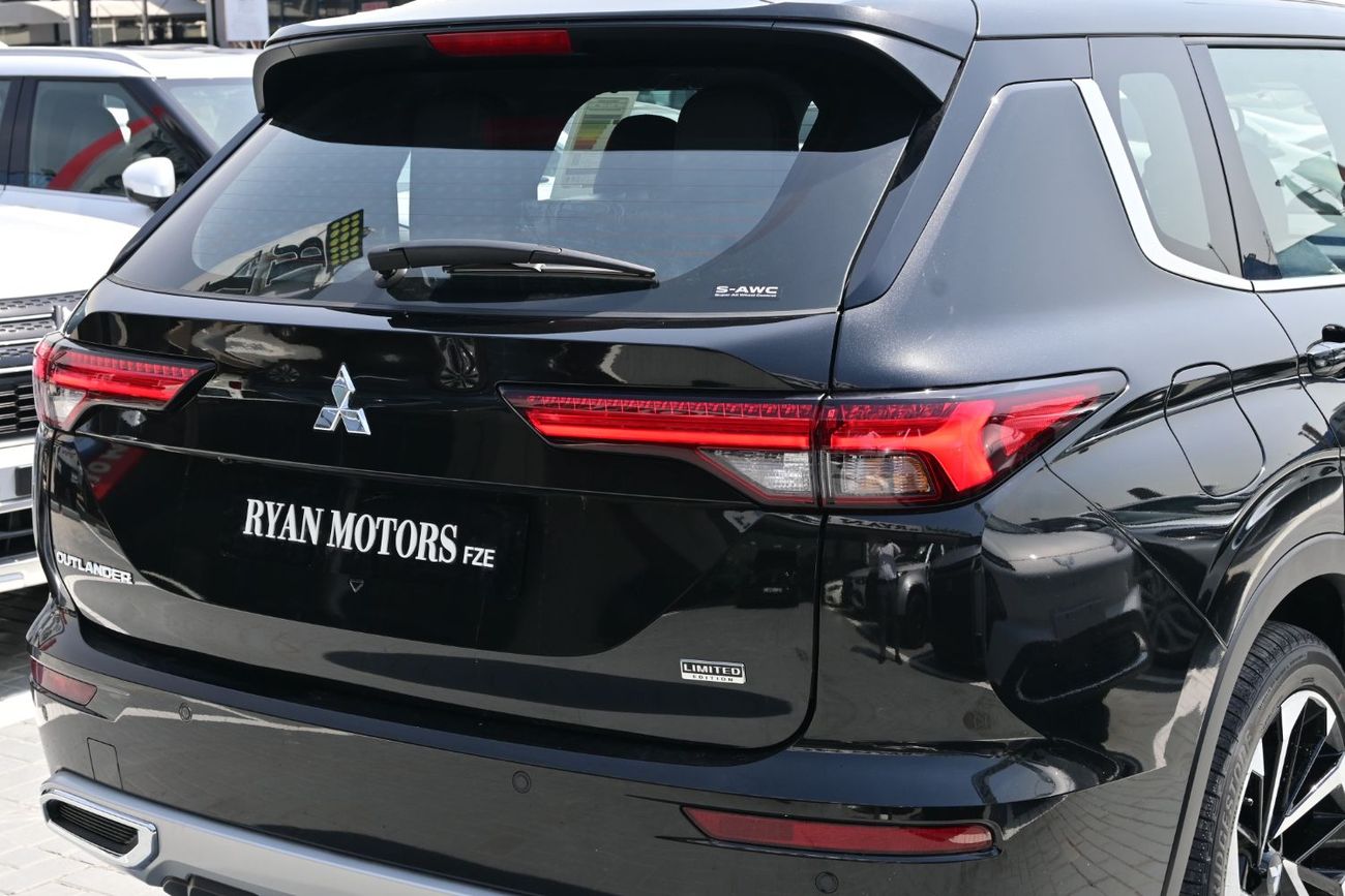 ميتسوبيشي آوتلاندر Mitsubishi Outlander P-Line 2.5L Petrol 4WD, Model 2025, Color Black