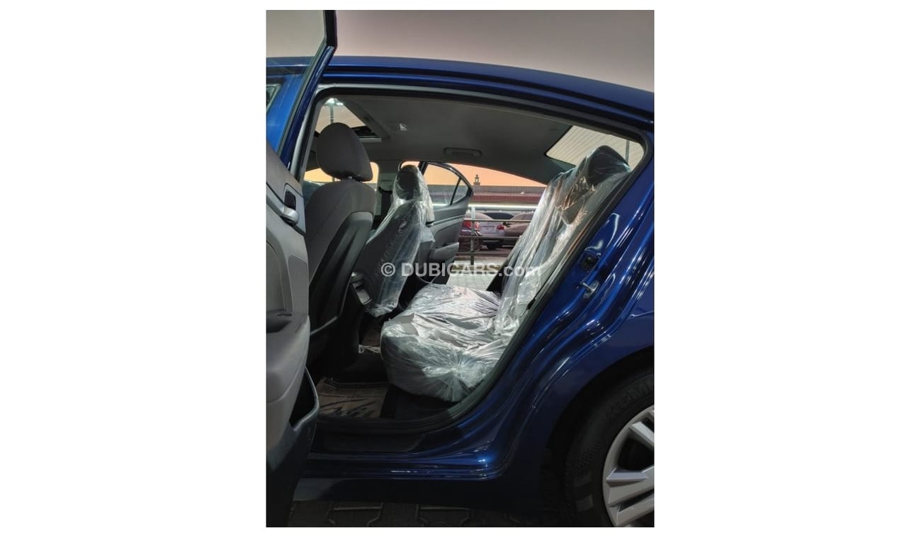 Hyundai Elantra Base
